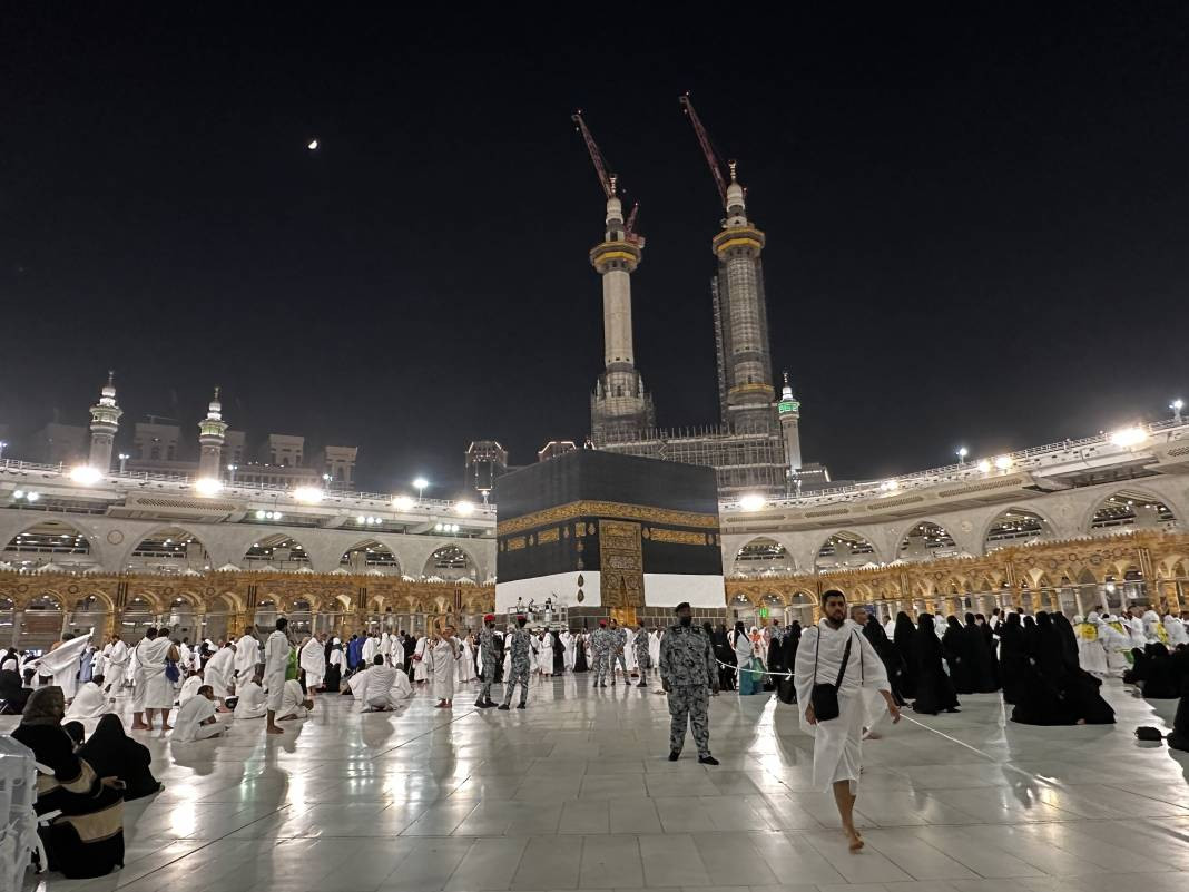 Kabe'nin örtüsü temizlendi - Resim: 24